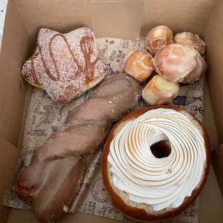 Traditional Glazed Donut Holes (Half Dozen)