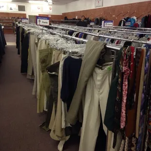 Men&apos;s clothes