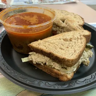 Tuna salad sammich, and chili