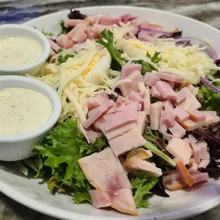 Very nice Chef&apos;s Salad with no tomatoes at my request. Another thing I really liked was no crappie iceberg lettuce!
