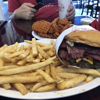 Pastrami Burger Lunch
