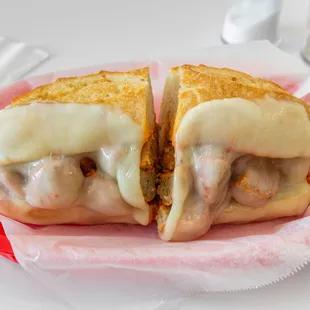 #23) The Joey Tribiani
Meatballs, marinara sauce, provolone, parmesan &amp; Italian seasoning.