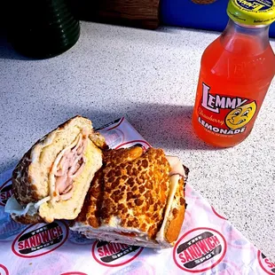 Turkey (Monterey Jack Cheese, Dijon Mustard, Tomato. Dutch Crunch Roll) - Sandwich Spot (delivery by doordash) -  Sacramento