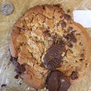 Reese's Peanut Butter Cup Cookie