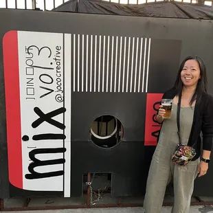 There's a big cassette in the patio!