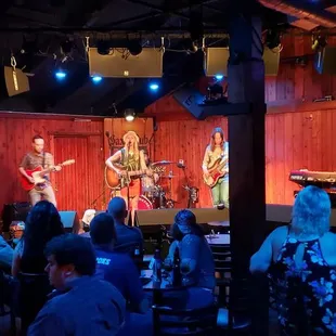 Robynn Shayne playing to a packed house for her album release show!