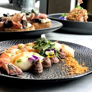 Shared plates for the table! The duck wings were amaaaaaaaazing!!!