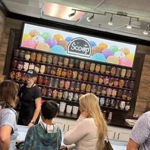 Toppings along the wall