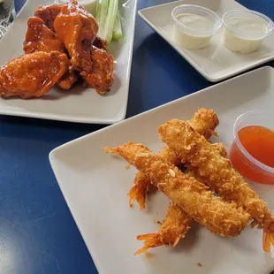 Wings n coconut shrimp (happy hour)