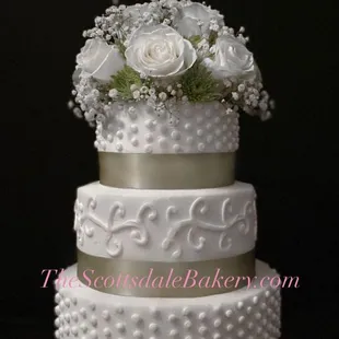 Swirls and Dots Rose Bouquet Cake
