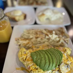 California chicken omelet