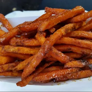 "Crackhead" sweet potato fries. The bites w/the seasoning(s) were excellent, but it was applied very unevenly.  3 bucks as of 20180622