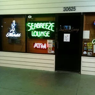This is the best signage you&apos;ll find of this place