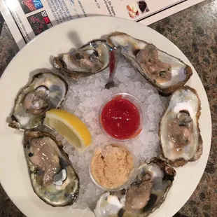 When I got here they were out of Oysters. After my second choice entree arrived, the bartender delivered Baby Oysters!