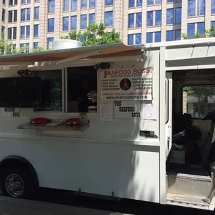 I'm getting the seafood platter.