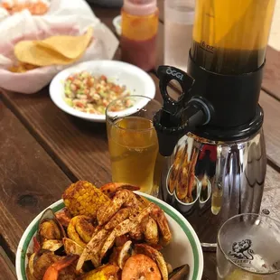 Saucy garlic spicy boil!