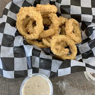Onion rings (batter was hearty)