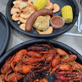 The crawfish is a must. Everyone was getting it. And, you always can't go wrong with shrimp.