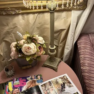 Cute little table with magazines in the ladies room