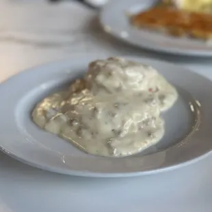 Side of biscuits and gravy