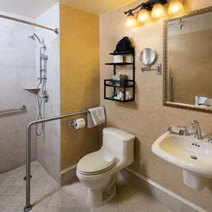 Guest room bath