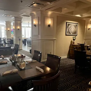 Dining/breakfast area