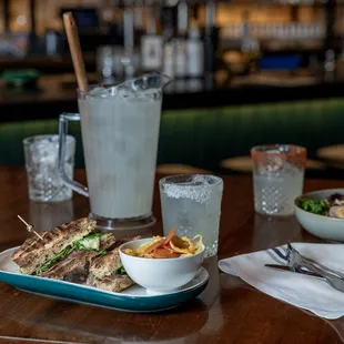 Table setting with Margarita Pitcher