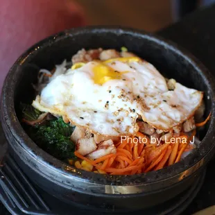 Hotstone Chicken Bibimbap ($14)