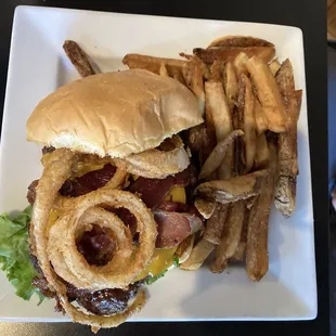 BBQ bacon burger