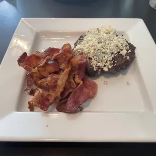 Bleu Cheese Burger (carnivore style)