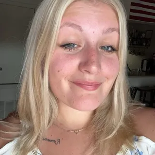 Noelle W.
