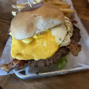 Macho burger