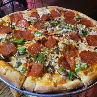 Pepperoni, mushroom and jalapeño byop