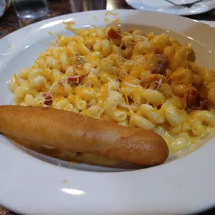 Smoked Bacon Mac and Cheese