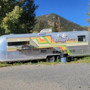 Outside dining at the Shaggy Sheep