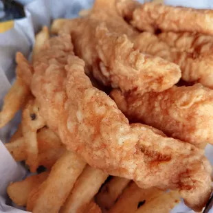 Catfish Basket with Cajun Fries