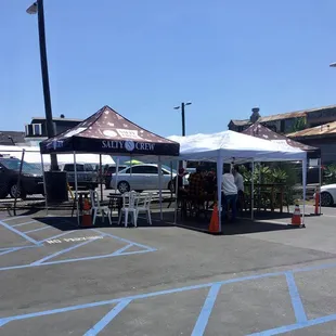 Outdoor dining COVID setup