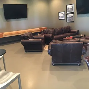 Indoor games for 19th hole betting activity