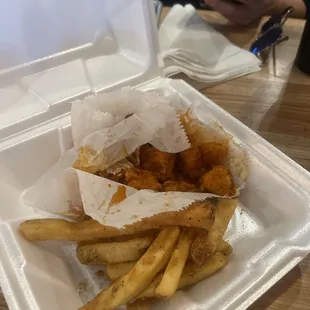Could eat it all buffalo wing 1lb