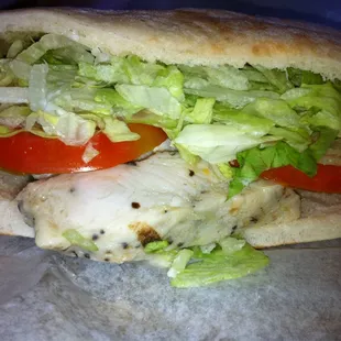 Grilled chicken pita
