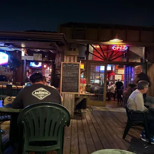 Outdoor dining in NOLA