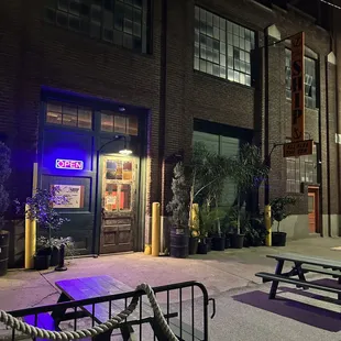 The &quot;front&quot; entrance. Note outdoor sidewalk seats.