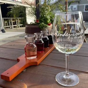 "The Carpool" Wine Flight - only $15 for five tasters!