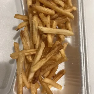 dry and cold fries waited on for 10 minutes