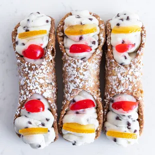 Classic Cannolis