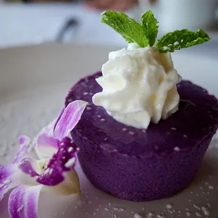 Ube cheesecake