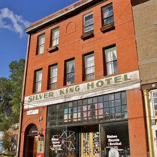 Street view of the Silver King Hotel in Bisbee, Arizona.