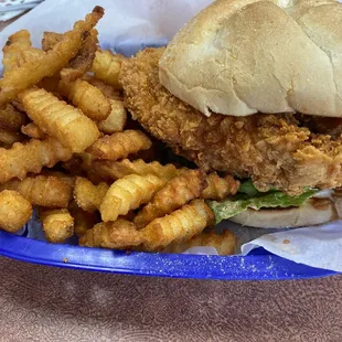 Crispy spicy chicken sandwich with sweet sauce