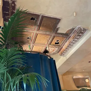 Cool ceiling