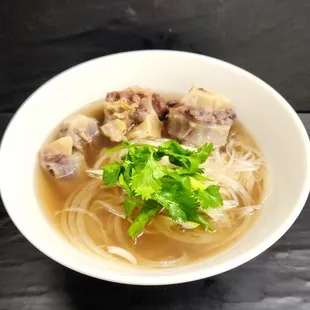 Oxtail pho